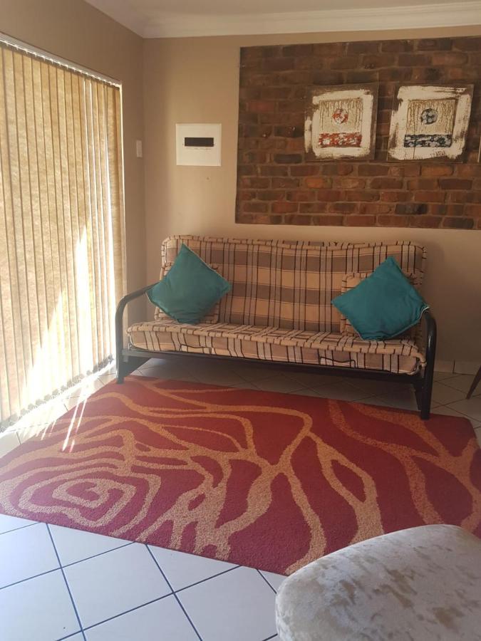 Tsessebe Guesthouse Bloemfontein Exterior foto